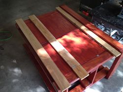 ../images/deck-furniture-2/work-table-planning-cedar.250x188.jpg